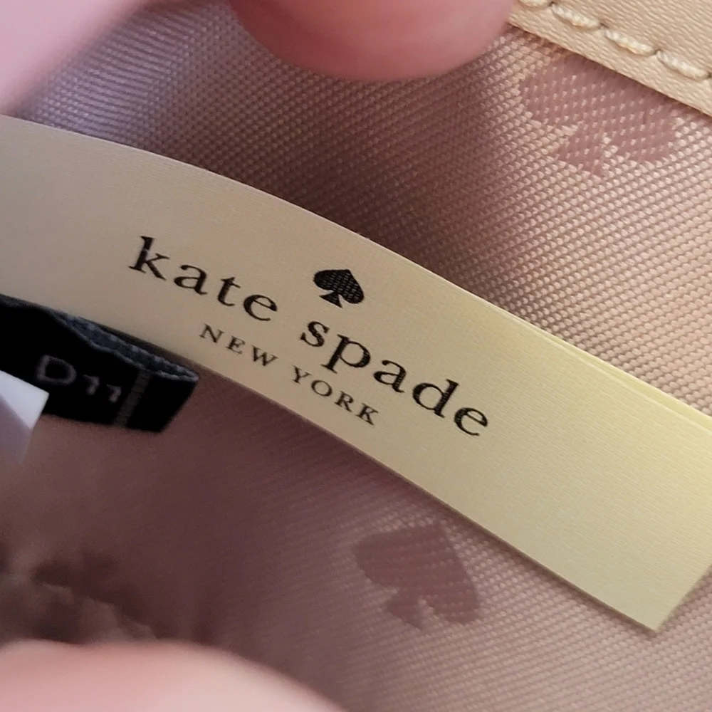 Kate Spade NWT Warm Beige Pebbled Leather Large Neda Studded Zip Wallet NWT